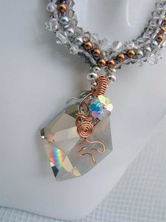 Mixed metal jewelry trend