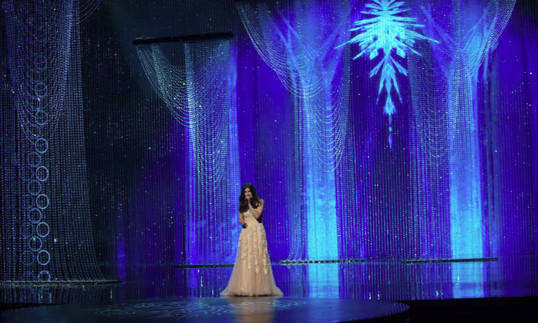 2014-87th-academy-awards-swarovski-crystal-stage