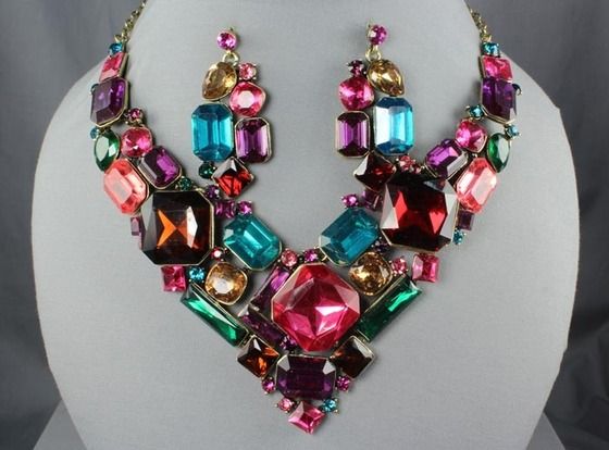 Statement_Necklace_Inspiration