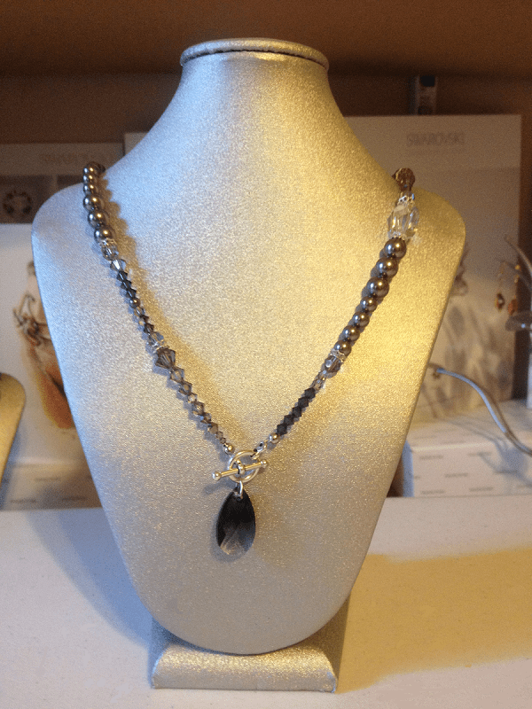 Swarovski_Crystal_Necklace-Design_Inspiration